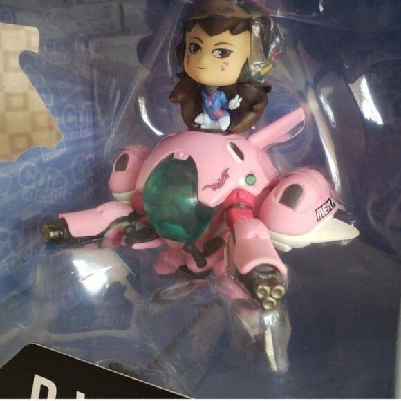 Overwatch Cute But Deadly D.Va with Meka Action Figure Blizzard NWT - Picture 8 of 8